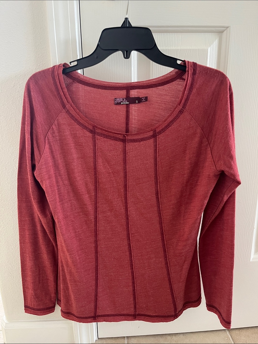 Prana Women's Wool Blend Long-Sleeve Scoop Neck Top - Wine Red